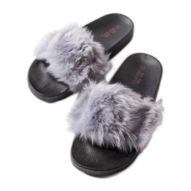 Graue Hausschuhe mit Fell von Genevre
