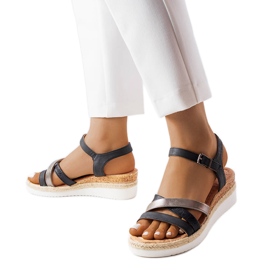 Schwarze Keilsandalen von Ridenour