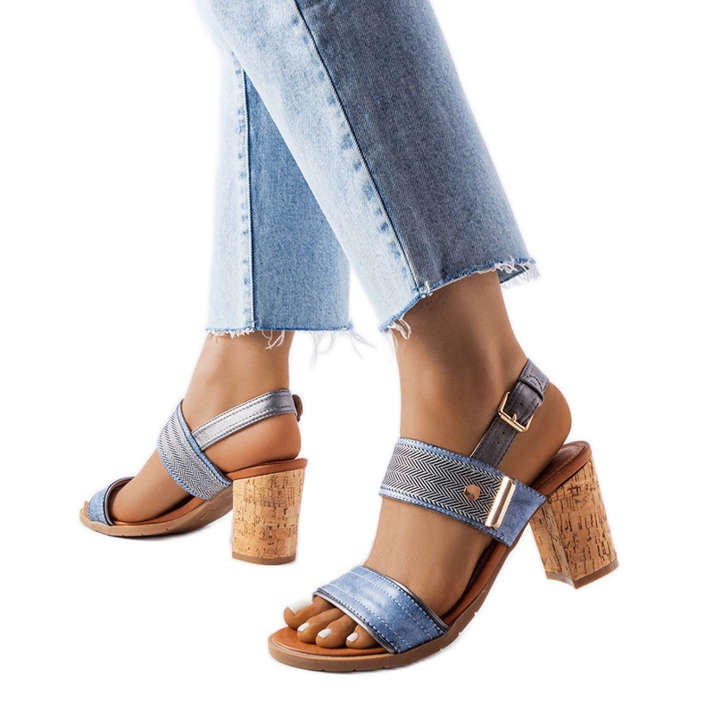 Blaue Cityview-Blocksandalen