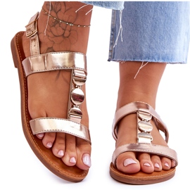 Flache Damensandalen mit dekorativem Gürtel Golden Berry