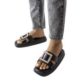 Schwarze Flip-Flops mit Fusbert-Strasssteinen