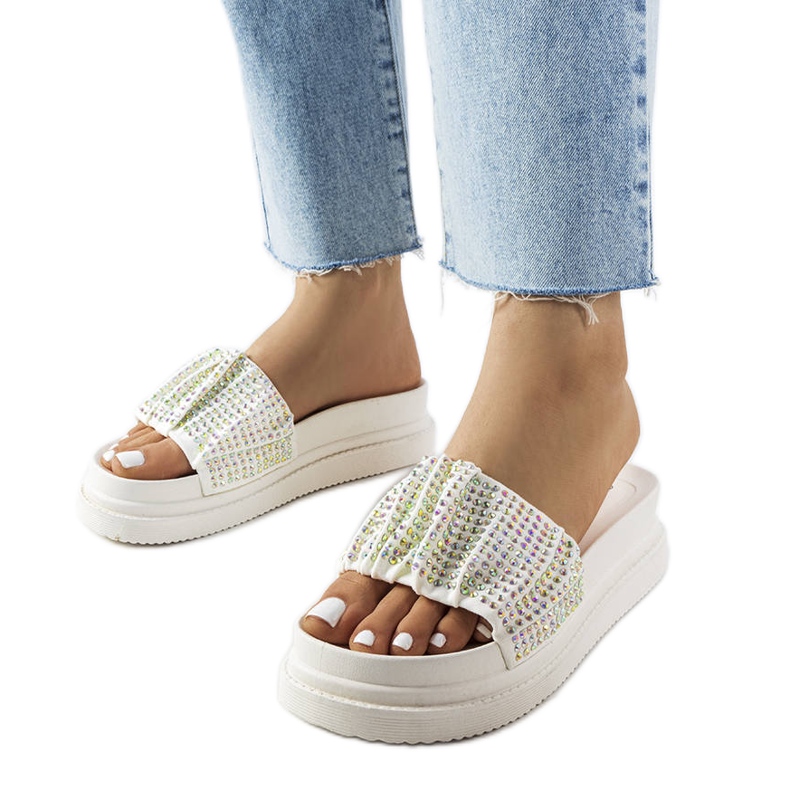 Weiße Plateausandalen mit Zirkonias von Franet