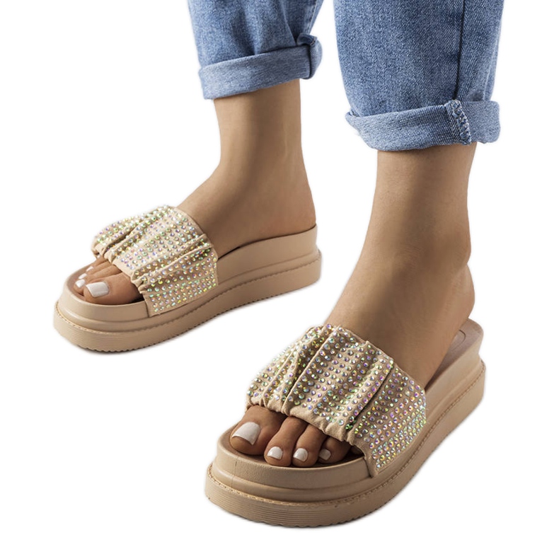 Beigefarbene Plateausandalen mit Zirkonias von Franet