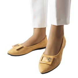 Beige Ballerinas verziert mit Strasssteinen von Fleming