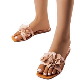 Beigefarbene Hausschuhe mit Blumenmotiv von Rapids