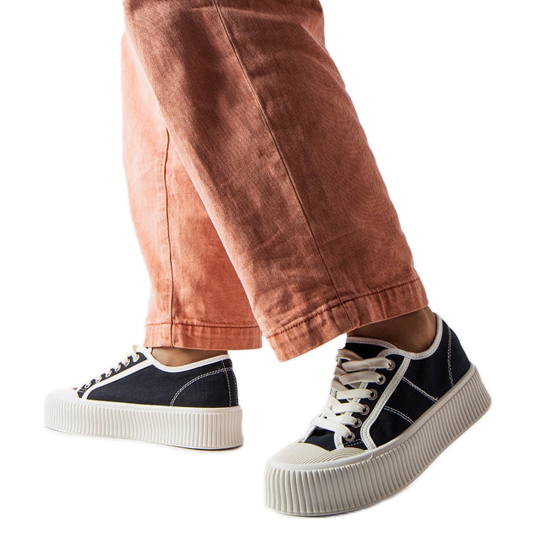 Schwarze Plateau-Sneaker von Castanthea