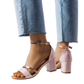 Rosé-goldene Tetradi-Blocksandalen rosa