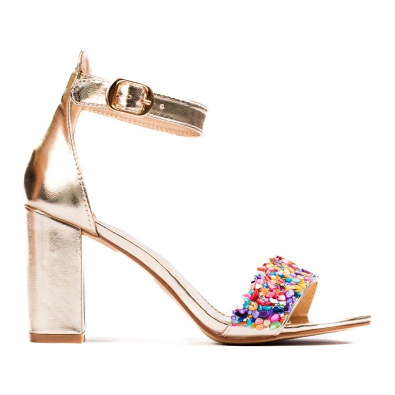 Goldene Nietensandalen von Shelovet