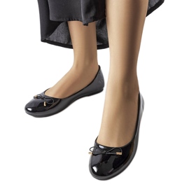 Schwarze Lackballerinas von Lakewood