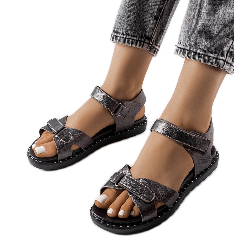 Graue Glitzersandalen von Bellefeuille