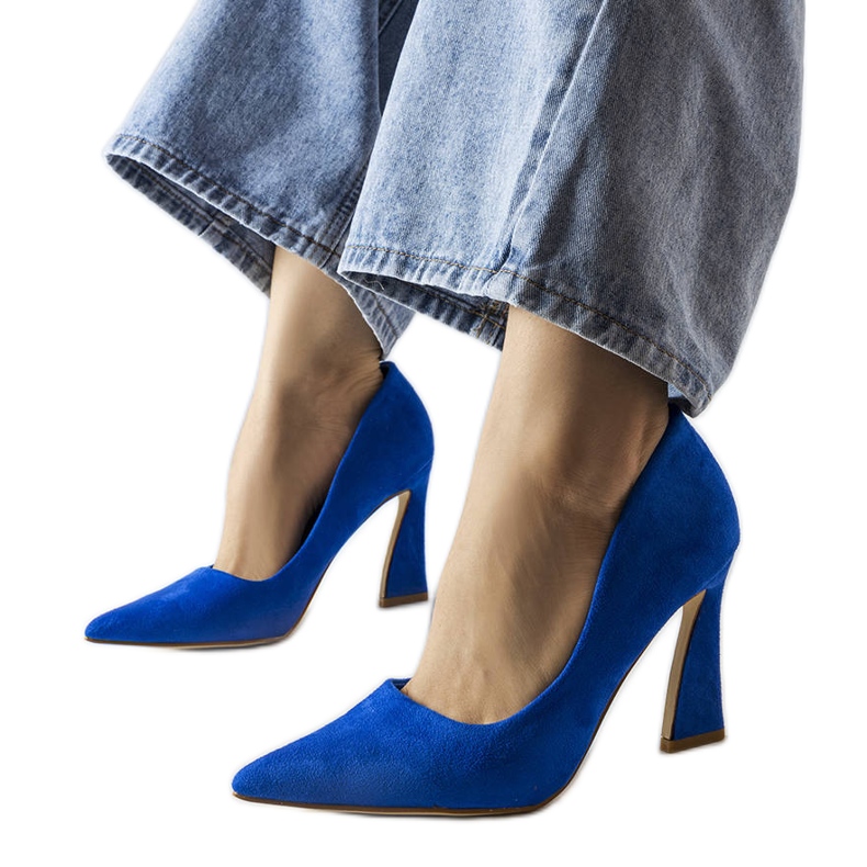 Blaue Pumps von Linda