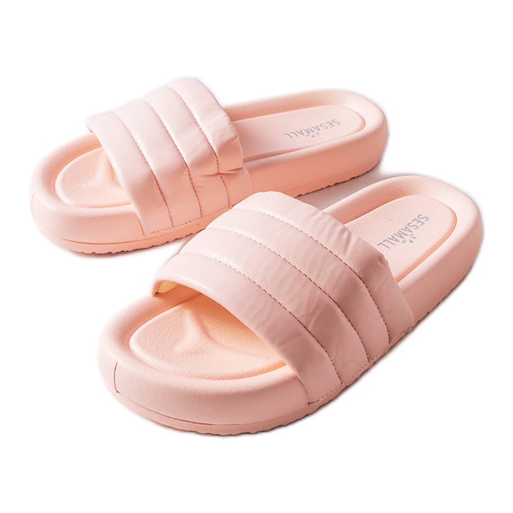 Inna Rosa Hausschuhe mit Steppmuster von Dorene