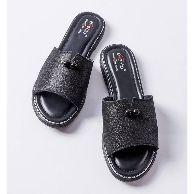 Schwarze Metallic-Sandalen mit Perlen von Frederi