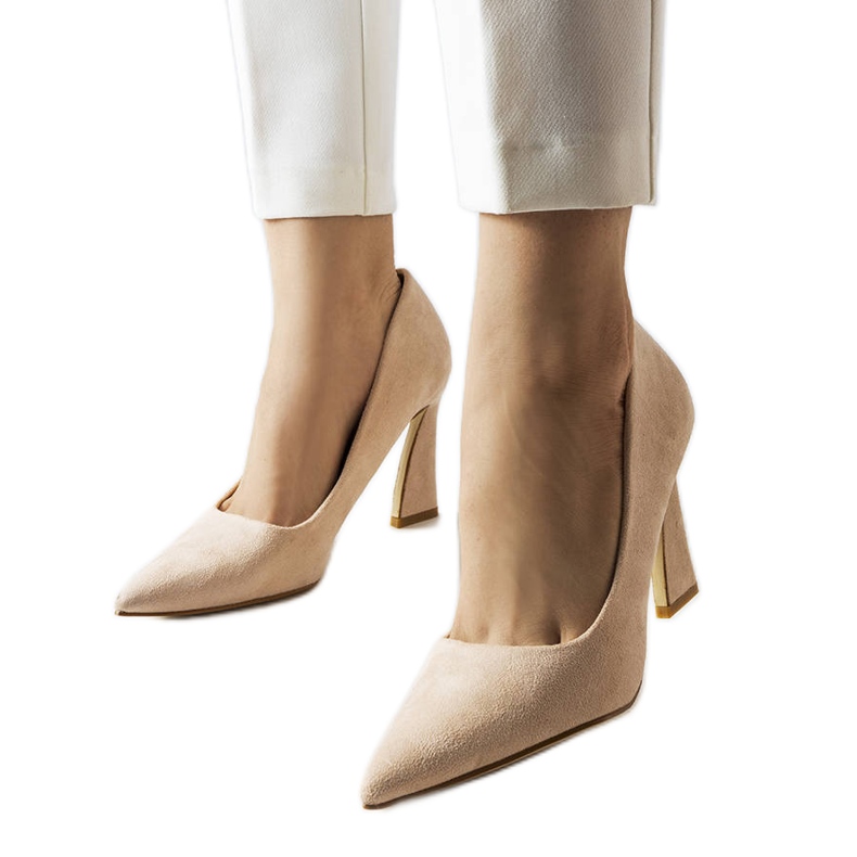 Inna Beige Pumps auf einem asymmetrischen Stiletto-Absatz von Linda