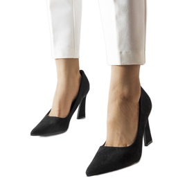 Inna Schwarze Pumps auf asymmetrischem Stiletto-Absatz von Linda