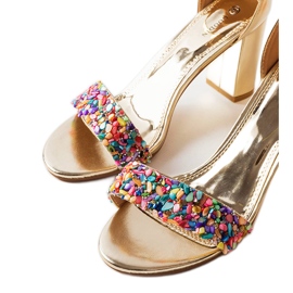 Inna Goldene Sandalen, verziert mit Lobelia-Steinen