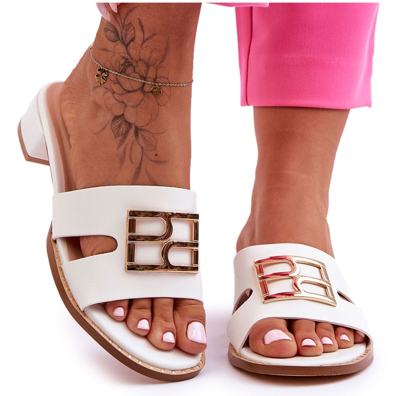 Elegante Damenhausschuhe mit weißer Atlantis-Dekoration