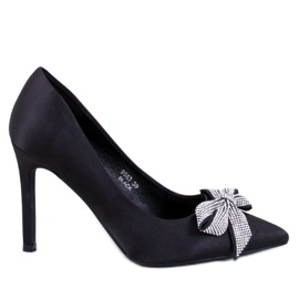 Satinnadeln mit Schleife von Trini Black schwarz