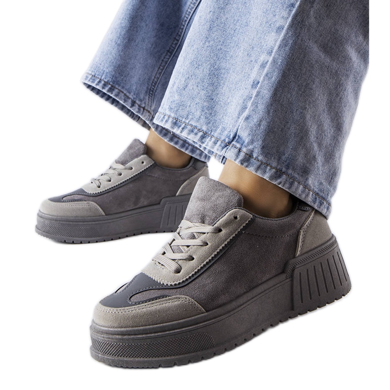 Graue Plateau-Sneaker von Fabienne