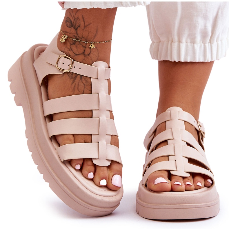 Ledersandalen mit beigen Colet-Streifen