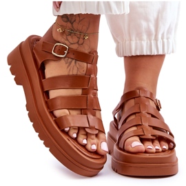 Ledersandalen mit braunen Colet-Riemen