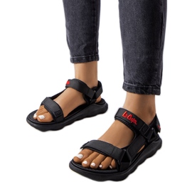 Lee Cooper LCW-23-34-1695L schwarze Sandalen
