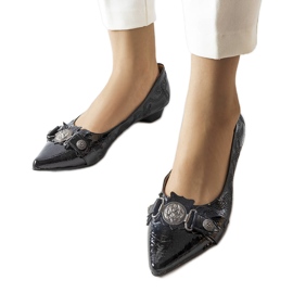 Schwarze Pumps mit niedrigem Absatz von Siciliano