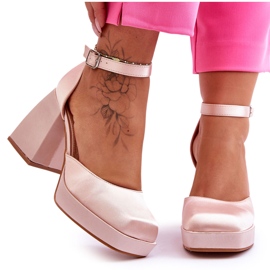 Modische Pumps auf massiven Absätzen Beige Sandia