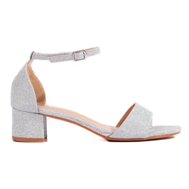 Elegante silberne Glitzer-Sandalen mit niedrigem Absatz von Shelovet