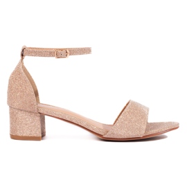 Elegante Glitzersandalen mit niedrigem Absatz Shelovet Gold golden