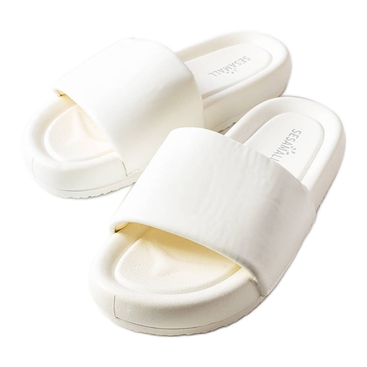 Weiße Plateau-Hausschuhe von Franco