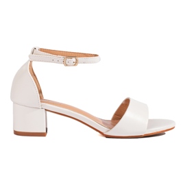 Klassisch-elegante Shelovet-Sandalen für Damen mit niedrigem Absatz weiß