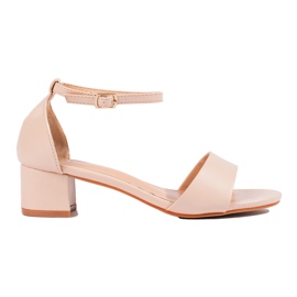 Klassisch-elegante Damensandalen mit niedrigem Absatz in Beige von Shelovet