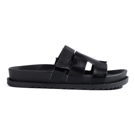 Schwarze Damenpantoffeln auf dickem Shelovet-Plateau