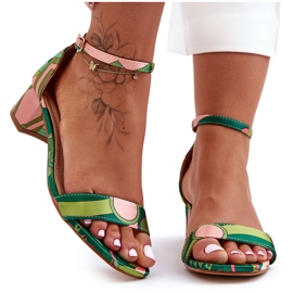 Gemusterte Satin-High-Heels-Sandalen in Grün-Mix – Inspiriere mich! mehrfarbig