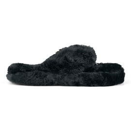 Pelzige schwarze Flip-Flops