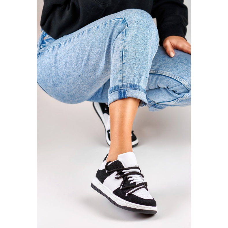 Schwarz-weiße Damen-Sportschuhe mehrfarbig