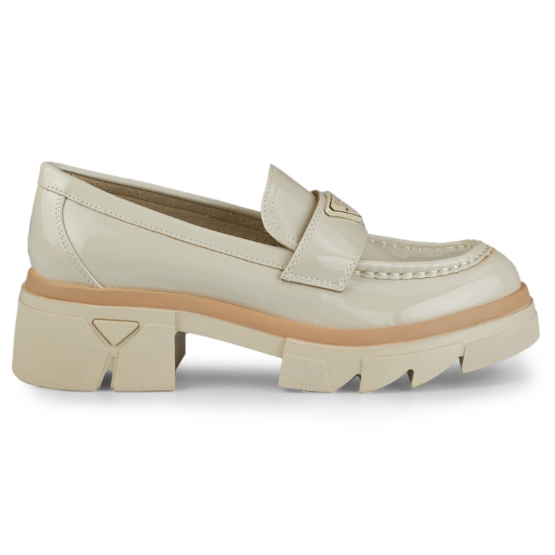 Lackierte beige modische Damen-Loafer