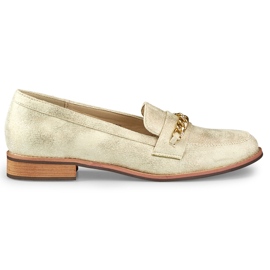 Goldene Schuhe mit Kette