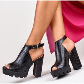 Schwarze Damensandalen mit hohem Absatz