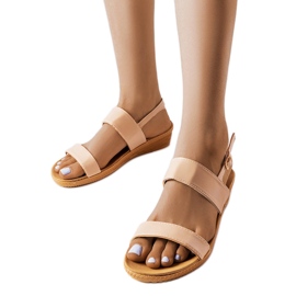 Beige Keilsandaletten von Grottazzolina