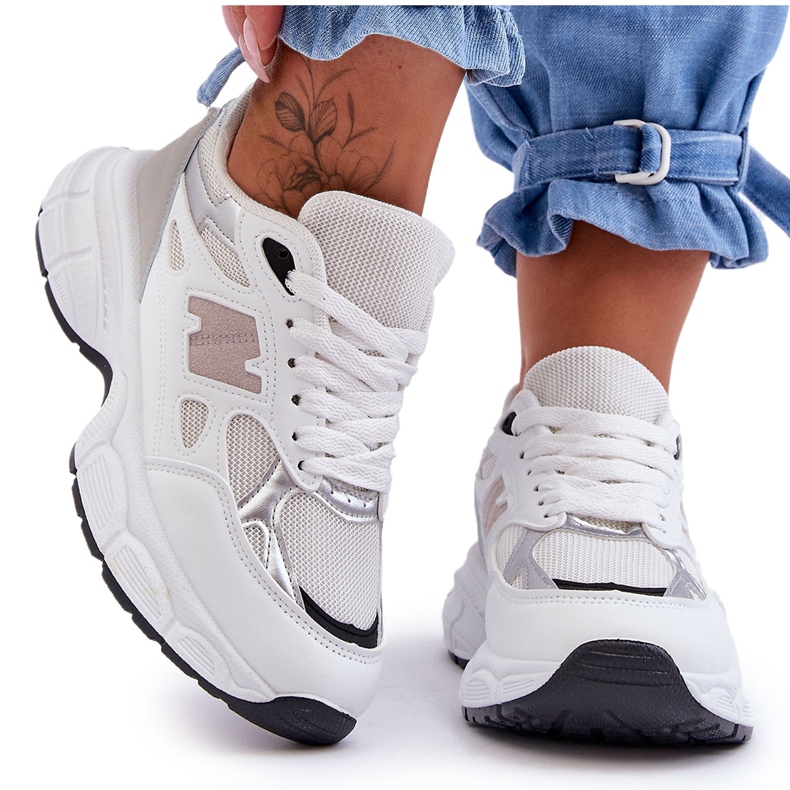 FG2 Modische Damen-Sportschuhe mit Mesh in Weiß „Venice“.