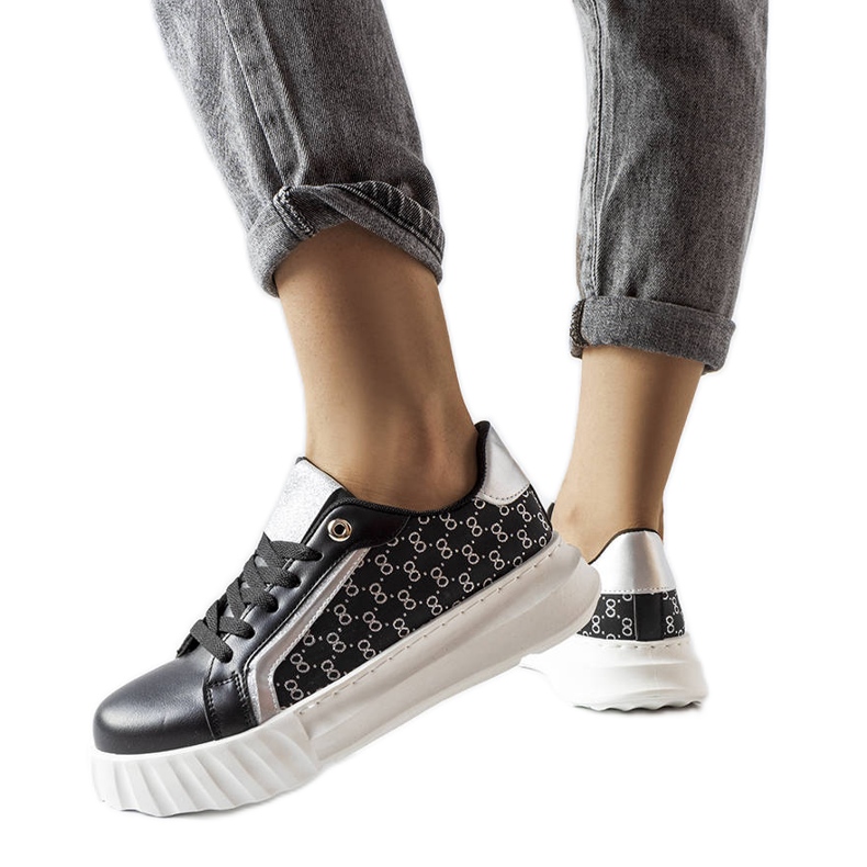 Schwarze Plateau-Sneaker von Giuseppe