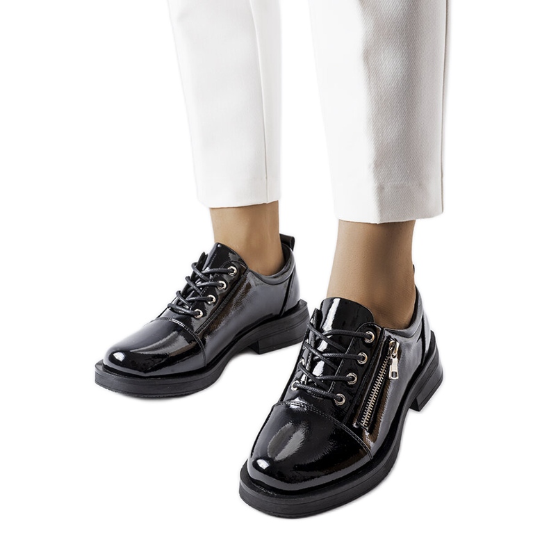 Inna Schwarz lackierte Diamante-Damenschuhe