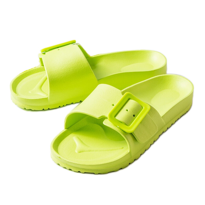 Grüne Gummipantoffeln mit Schnalle von Nelm