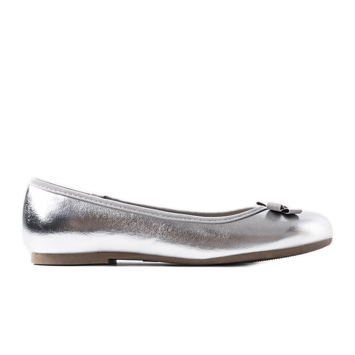 Silberlackierte Ballerinas von Fedro silber-