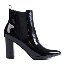 Schwarze Lackstiefel von Shelovet mit Absatz