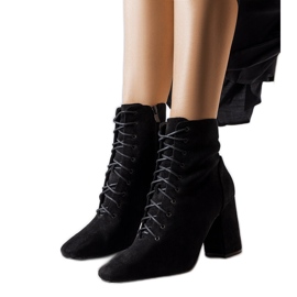 Schwarze Schnürstiefeletten von Drouins