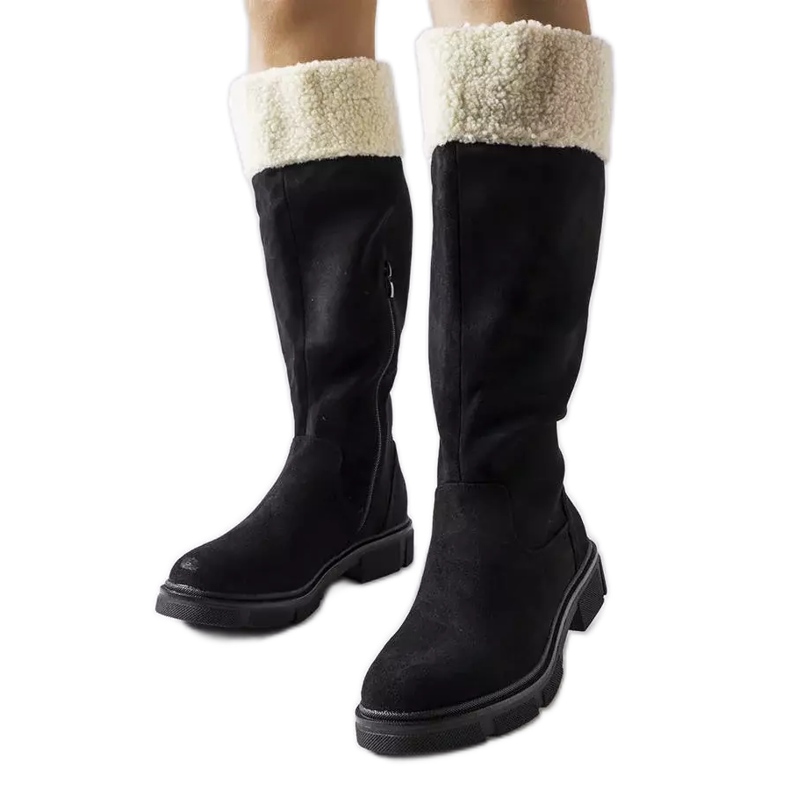 Schwarze Öko-Wildlederstiefel von Erin