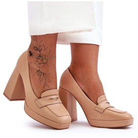 Nackte Alisa-Lederpumps mit hohem Absatz beige
